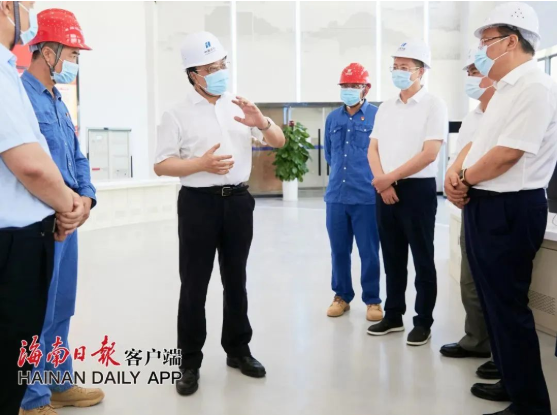 歡迎海南省省委常委，省委副書記，省長(zhǎng)馮飛蒞臨馳大幕墻公司承接的洋浦華能幕墻項(xiàng)目視察